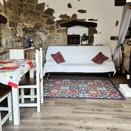 Potes Vinon - By Interhome *